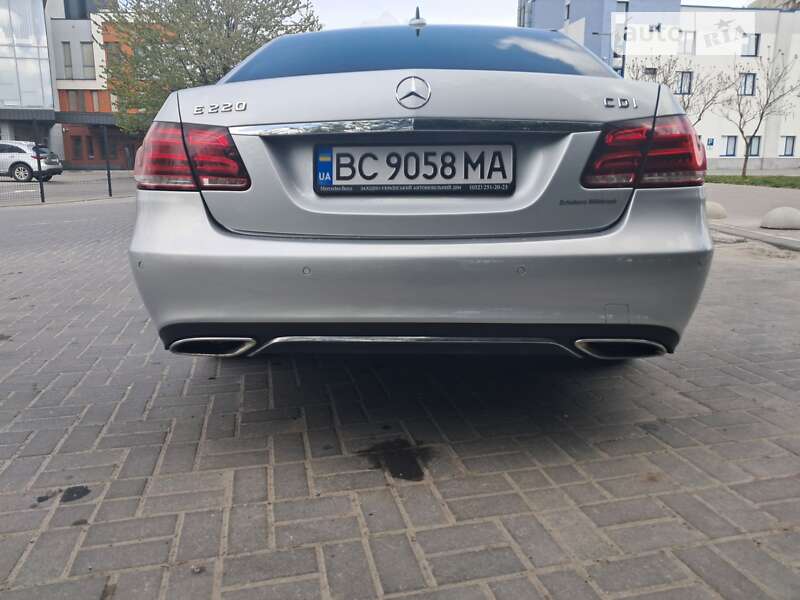 Седан Mercedes-Benz E-Class 2013 в Львове