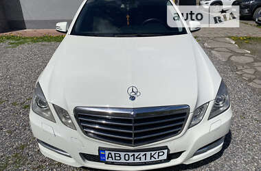 Седан Mercedes-Benz E-Class 2012 в Хмільнику
