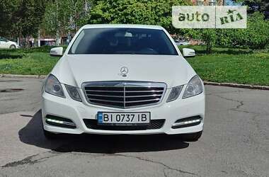 Седан Mercedes-Benz E-Class 2012 в Полтаві