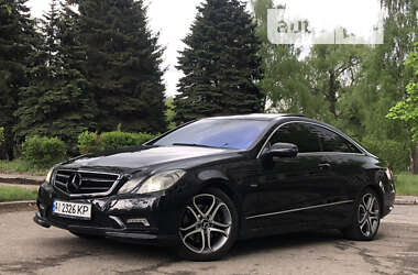 Купе Mercedes-Benz E-Class 2010 в Киеве