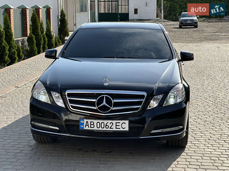 Седан Mercedes-Benz E-Class 2010 в Вінниці