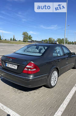 Седан Mercedes-Benz E-Class 2002 в Гостомеле