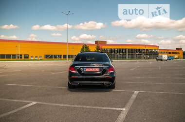 Седан Mercedes-Benz E-Class 2019 в Черновцах