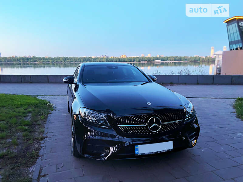 Седан Mercedes-Benz E-Class 2017 в Киеве