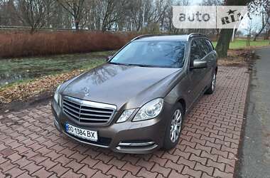 Універсал Mercedes-Benz E-Class 2011 в Зборові