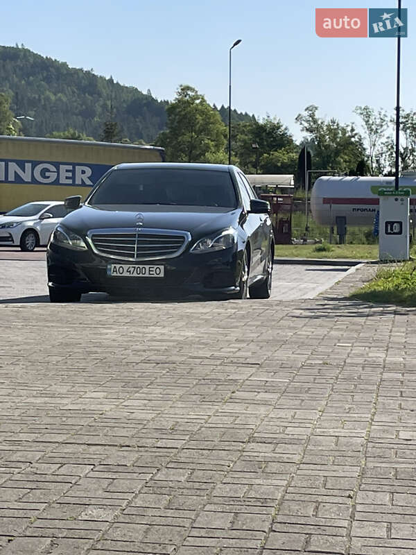 Седан Mercedes-Benz E-Class 2014 в Иршаве