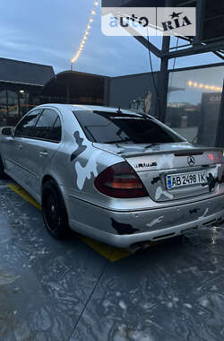 Седан Mercedes-Benz E-Class 2003 в Гайсину