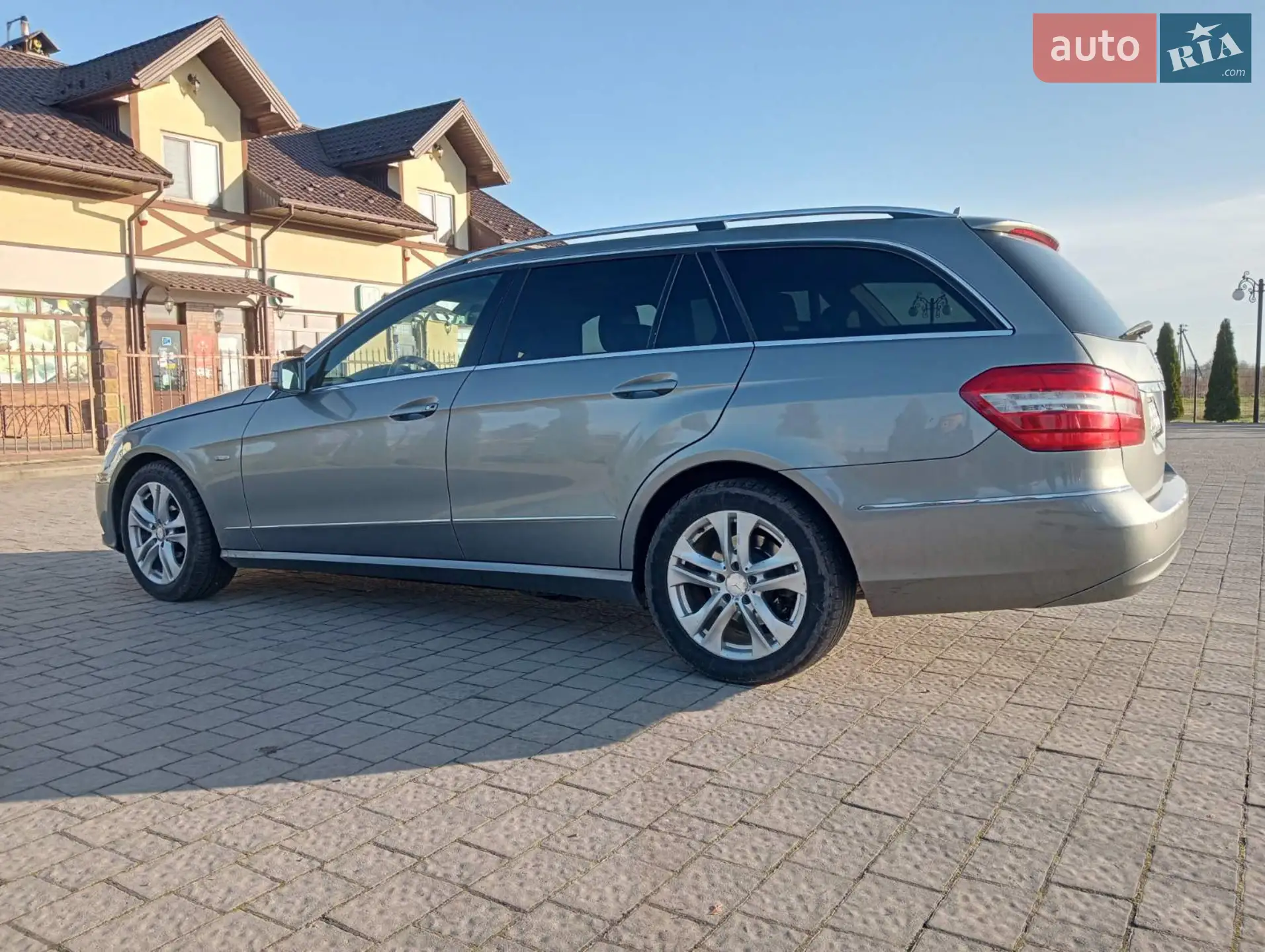 2010 Mercedes-Benz E-klasse - мініатюра 4