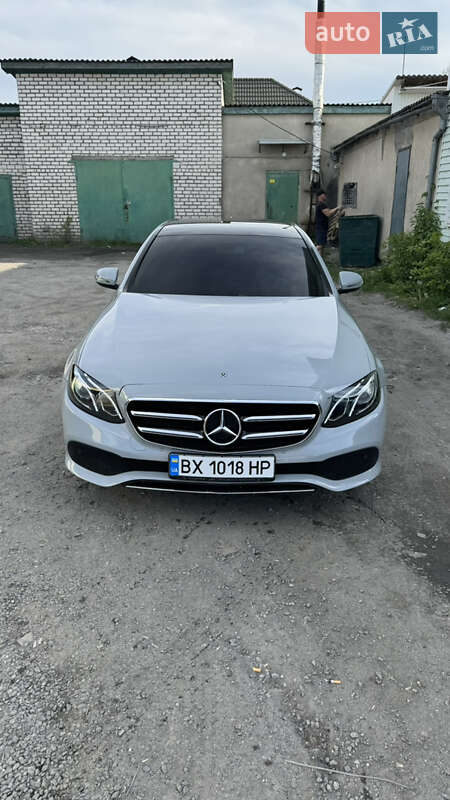 Седан Mercedes-Benz E-Class 2018 в Хмельницком