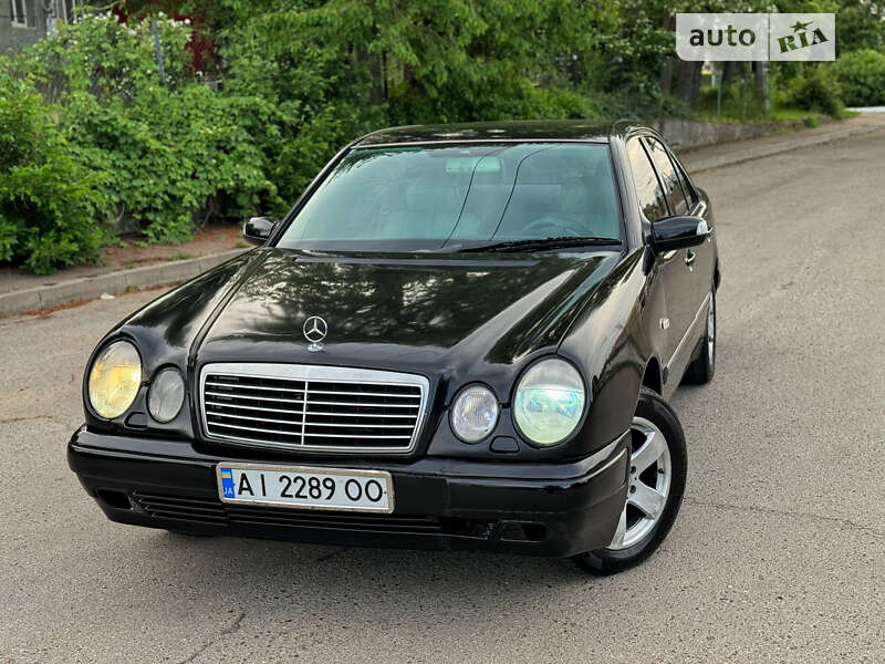 Седан Mercedes-Benz E-Class 1998 в Черновцах