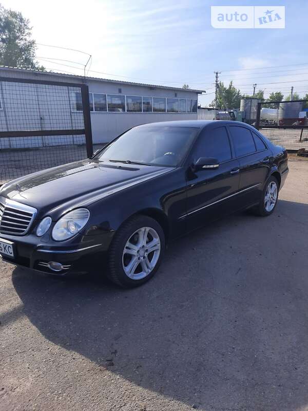 Седан Mercedes-Benz E-Class 2007 в Виннице