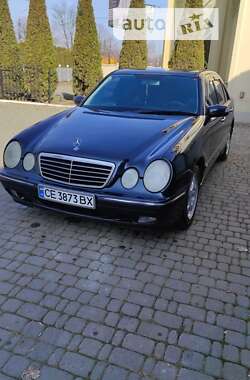 Седан Mercedes-Benz E-Class 2001 в Заставной