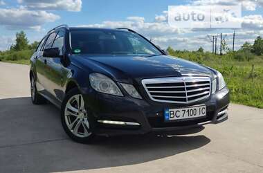 Универсал Mercedes-Benz E-Class 2011 в Николаеве