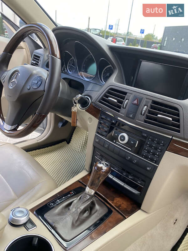 Кабріолет Mercedes-Benz E-Class 2010 в Тернополі