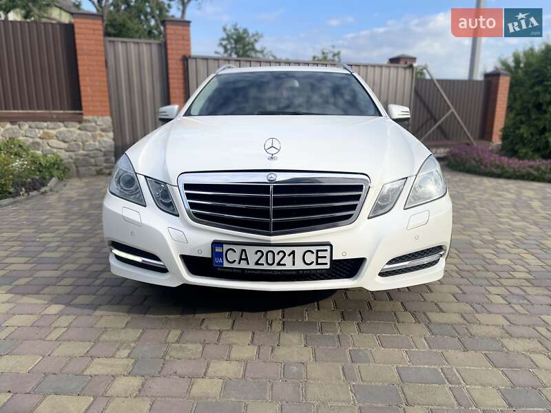 Универсал Mercedes-Benz E-Class 2012 в Умани