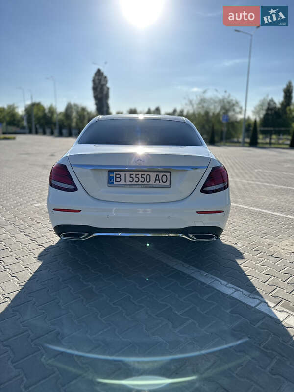 Седан Mercedes-Benz E-Class 2017 в Кременчуге