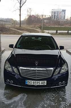 Седан Mercedes-Benz E-Class 2010 в Тернополі