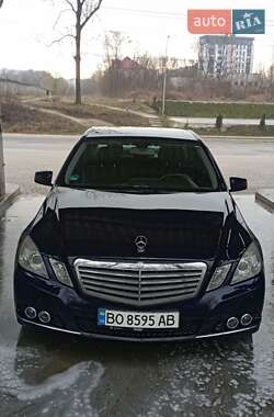 Седан Mercedes-Benz E-Class 2010 в 
