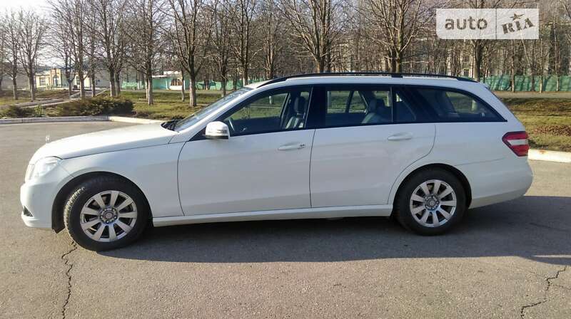 Універсал Mercedes-Benz E-Class 2010 в Івано-Франківську