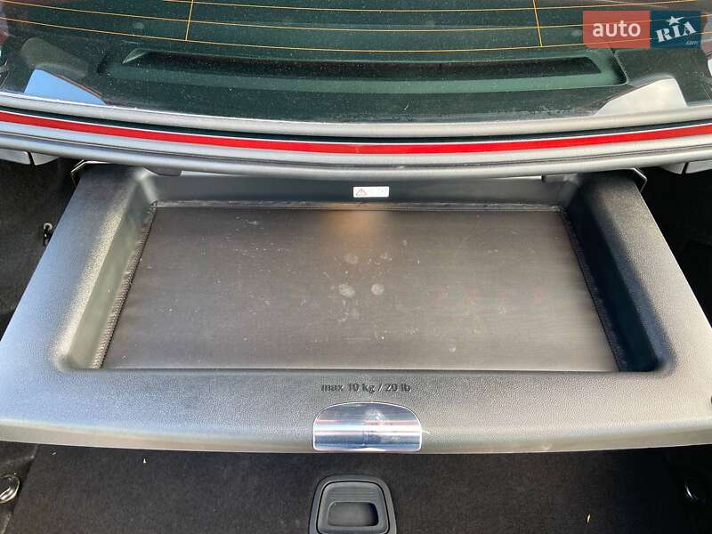 Седан Mercedes-Benz E-Class 2018 в Києві