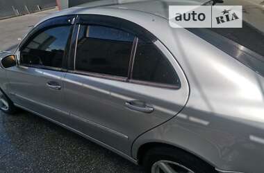 Седан Mercedes-Benz E-Class 2002 в 