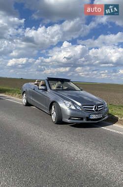Кабриолет Mercedes-Benz E-Class 2010 в 