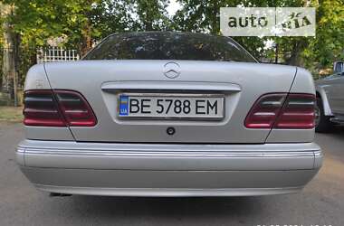 Седан Mercedes-Benz E-Class 2000 в Миколаєві