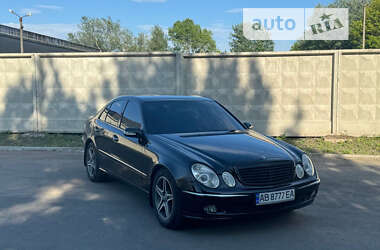 Седан Mercedes-Benz E-Class 2004 в Житомирі