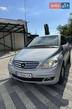 Хэтчбек Mercedes-Benz E-Class 2005 в Ужгороде