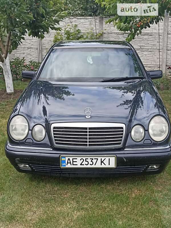 Mercedes-Benz E-Class 1997