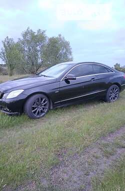 Купе Mercedes-Benz E-Class 2010 в Чубинском