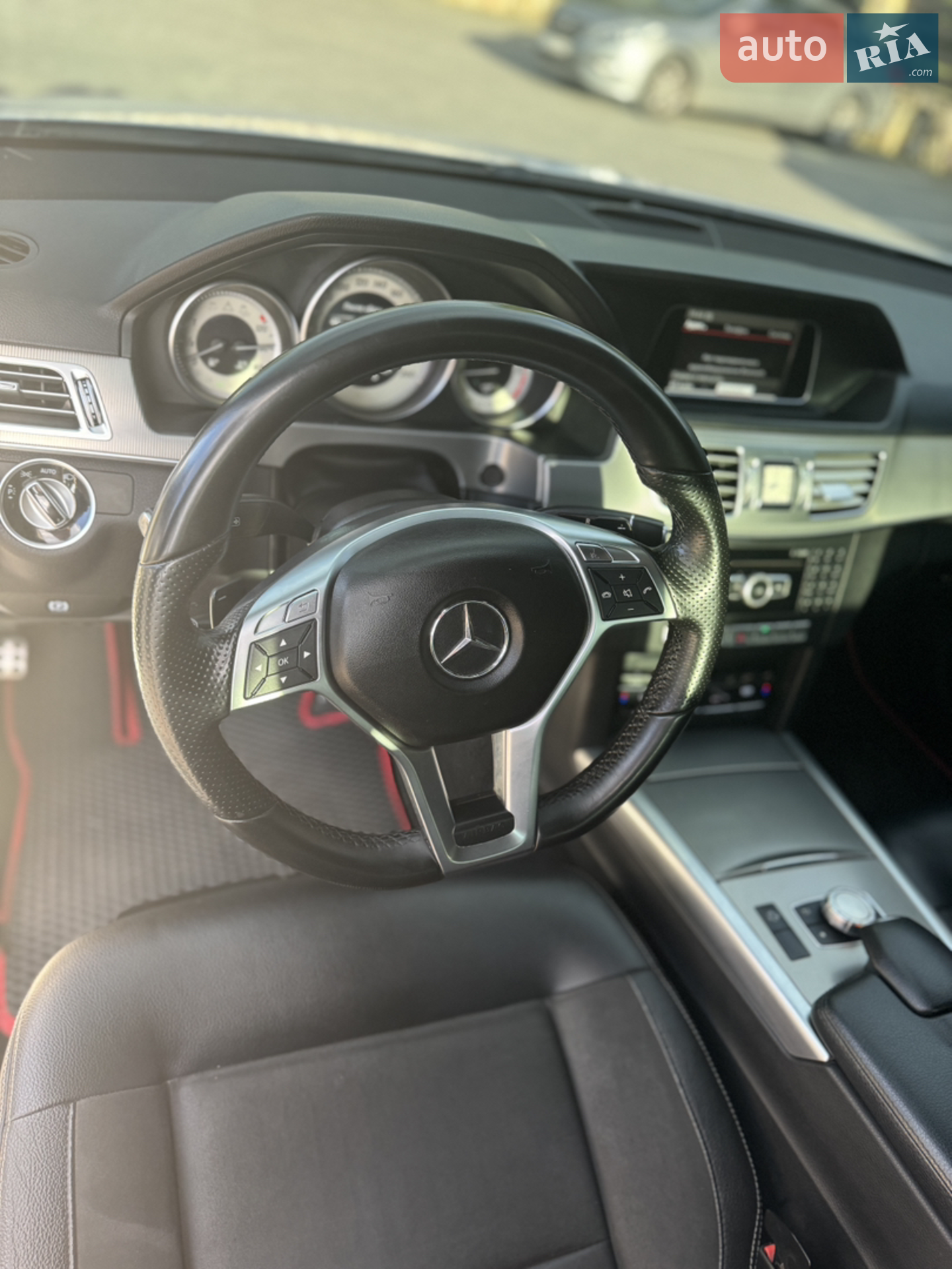 2013 Mercedes-Benz E-klasse - мініатюра 18