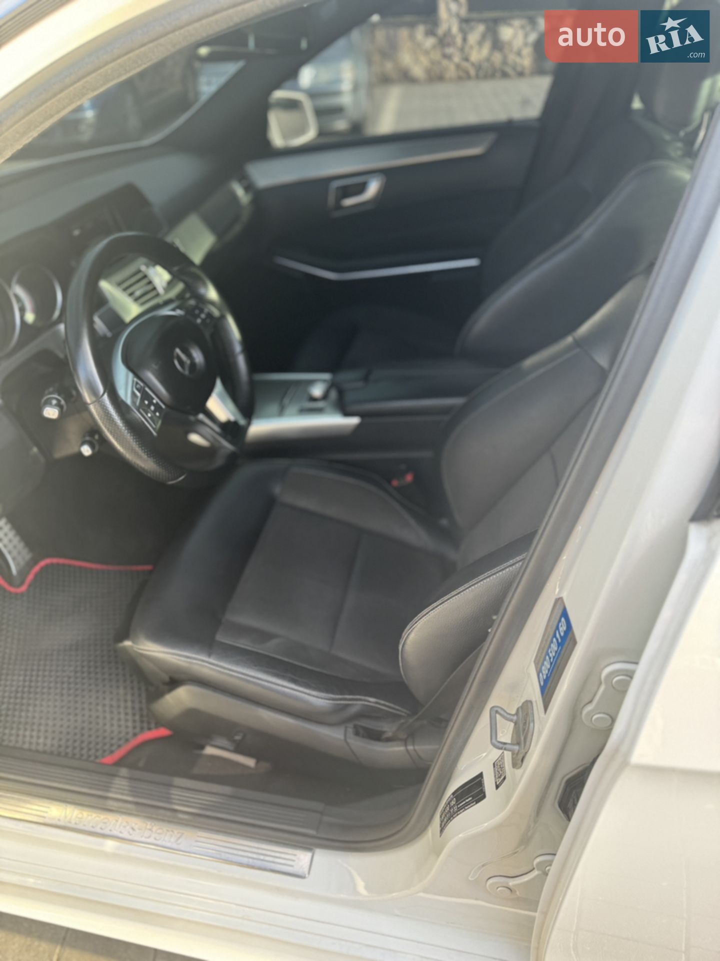 2013 Mercedes-Benz E-klasse - мініатюра 20