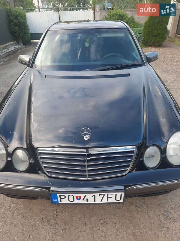 Mercedes-Benz E-Class 2002