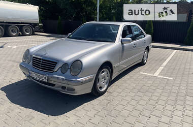 Седан Mercedes-Benz E-Class 2001 в Одессе