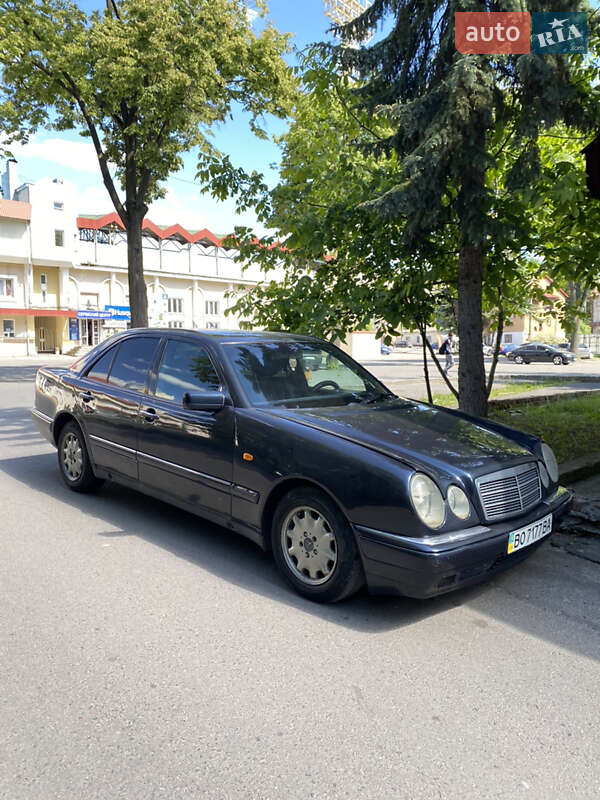 Mercedes-Benz E-Class 1998