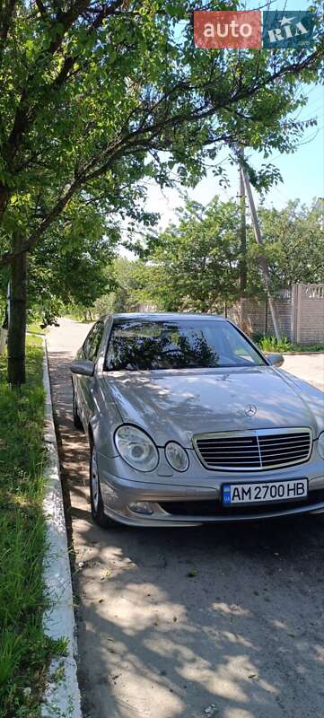 Седан Mercedes-Benz E-Class 2003 в Брусилове