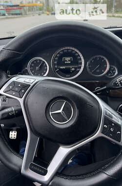 Седан Mercedes-Benz E-Class 2012 в Харькове