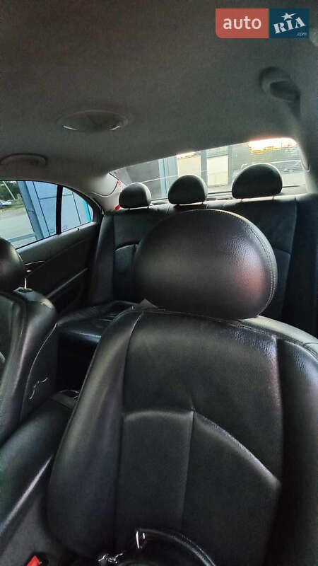 Седан Mercedes-Benz E-Class 2003 в Ивано-Франковске