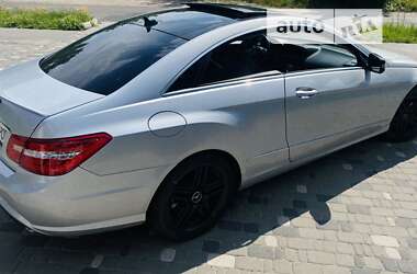 Купе Mercedes-Benz E-Class 2012 в Киеве