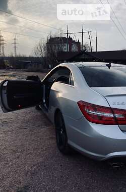 Купе Mercedes-Benz E-Class 2012 в Киеве