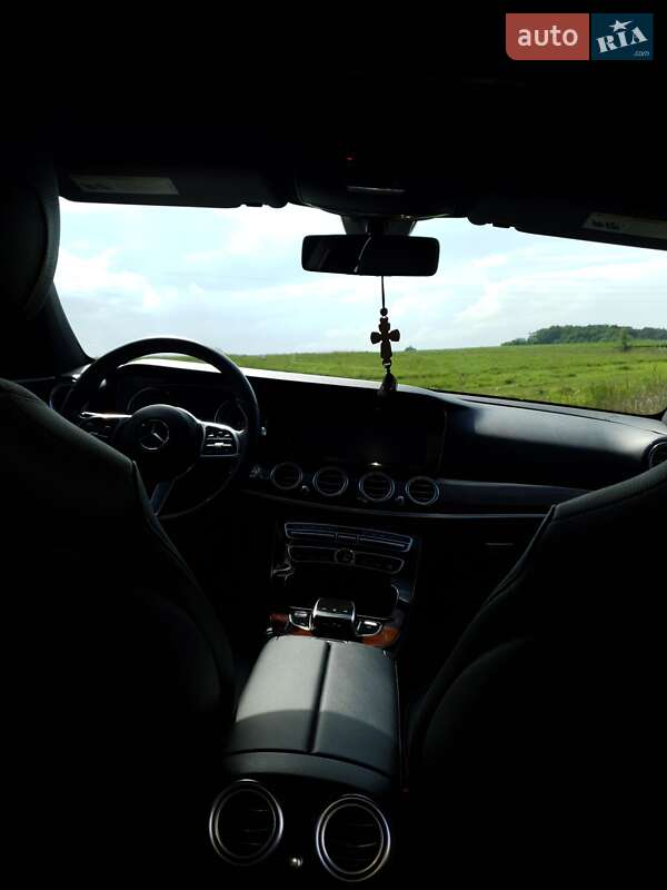 Седан Mercedes-Benz E-Class 2018 в Фастове