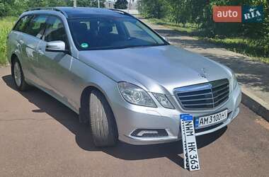 Универсал Mercedes-Benz E-Class 2010 в Коростене