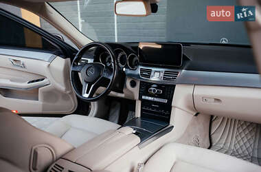 Седан Mercedes-Benz E-Class 2013 в Тернополе