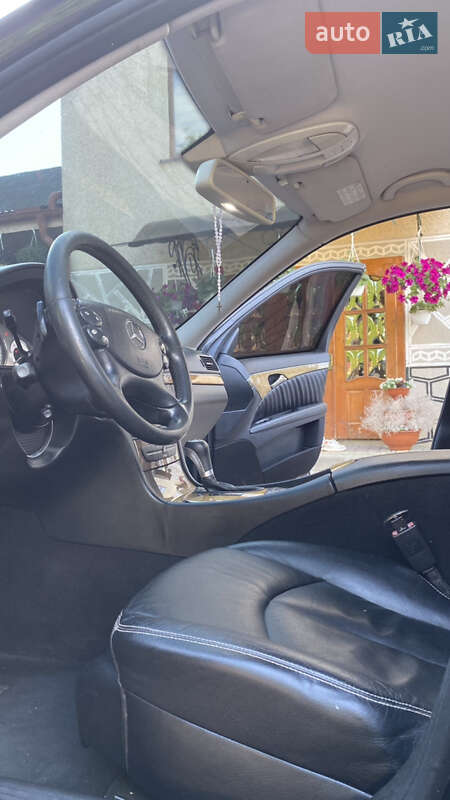 Седан Mercedes-Benz E-Class 2007 в Иршаве