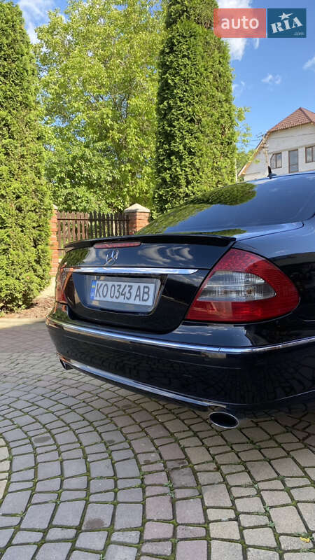 Седан Mercedes-Benz E-Class 2007 в Иршаве