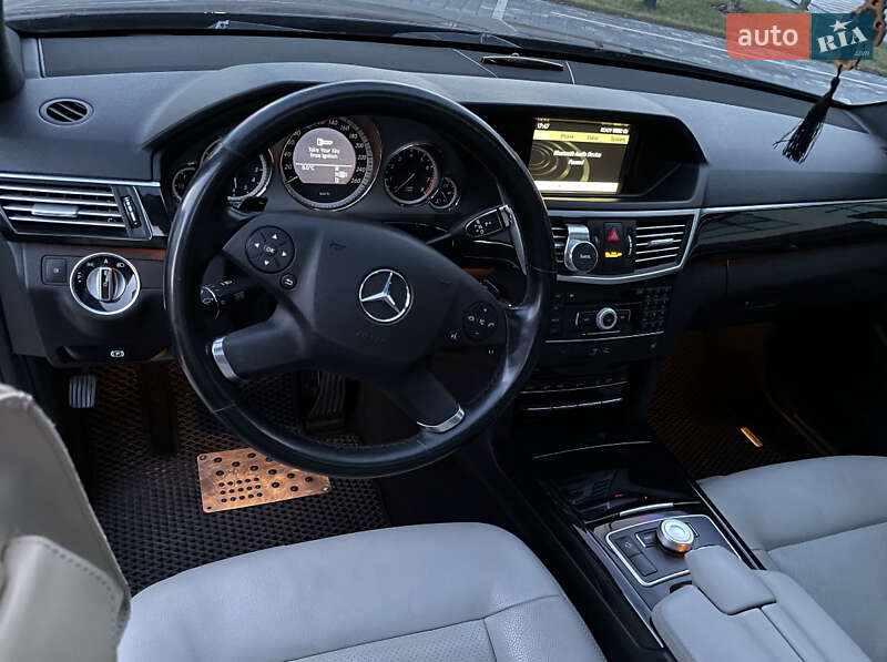 Седан Mercedes-Benz E-Class 2010 в Ужгороде