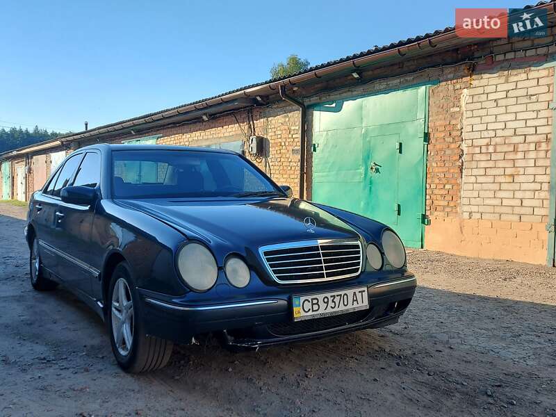 Mercedes-Benz E-Class 2001