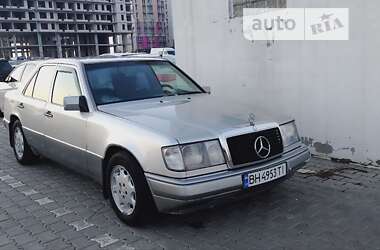 Седан Mercedes-Benz E-Class 1992 в Одесі