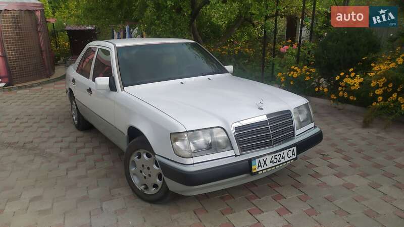 Седан Mercedes-Benz E-Class 1992 в Новой Водолаге